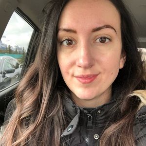 Meet your Posher, Stephanie